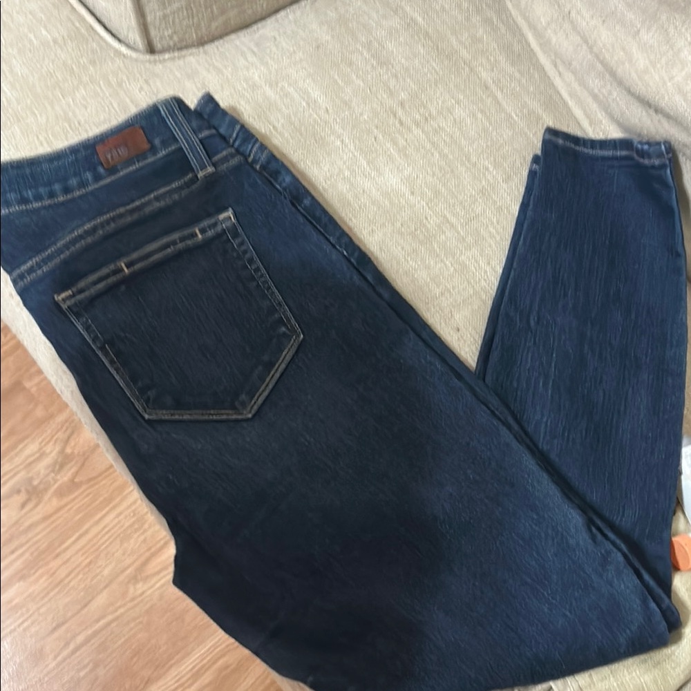 PAIGE Blue Ankle Cropped Jeans with Slim Fit and Contrasting Stitching
